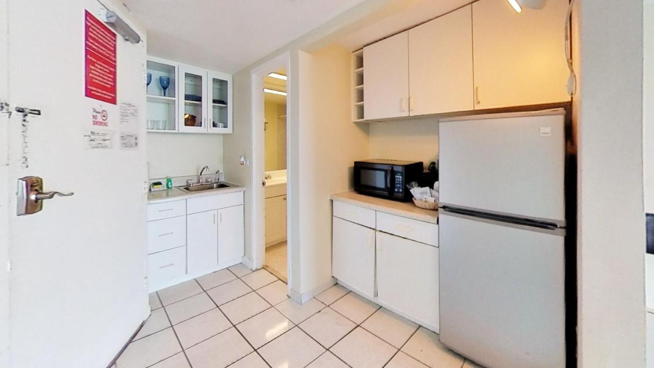 Castle 1733 Ocean View Studio With Direct Beach Access, Pool, Tennis & Free Parking Маями Бийч Екстериор снимка